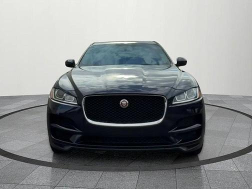 2018 Jaguar F-PACE 25t Premium