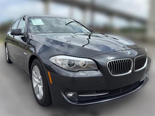 2011 BMW 528 528i