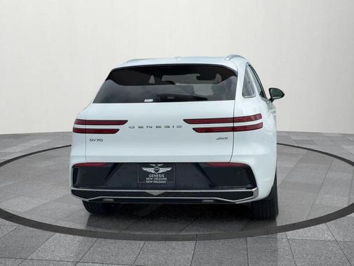 2026 Genesis GV70 2.5T