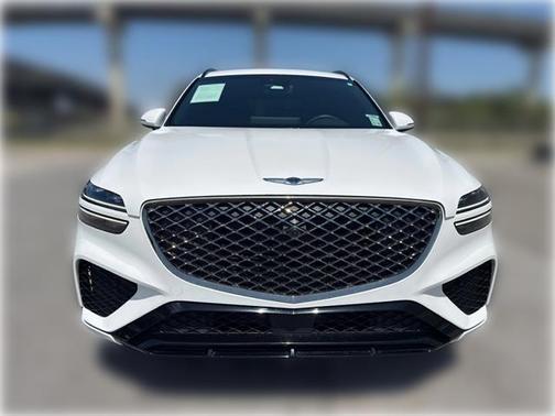 Uyuni White 2023 Genesis GV70 2.5T AWD