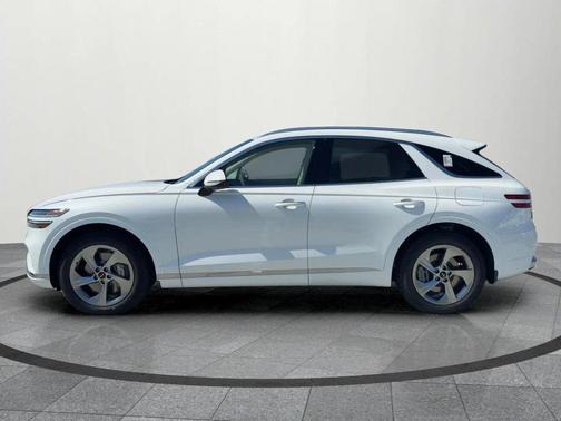 2026 Genesis GV70 4DR AWD 2.5T