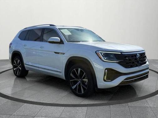 2024 Volkswagen Atlas 2.0T SEL Premium R-Line 4MOTION