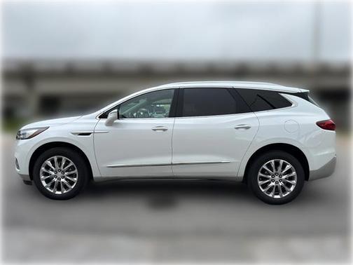 White Frost Tricoat 2021 Buick Enclave FWD Essence