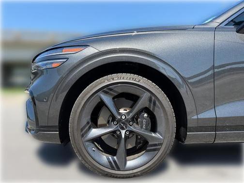 Makalu Gray 2026 Genesis GV70 2.5T Sport Prestige