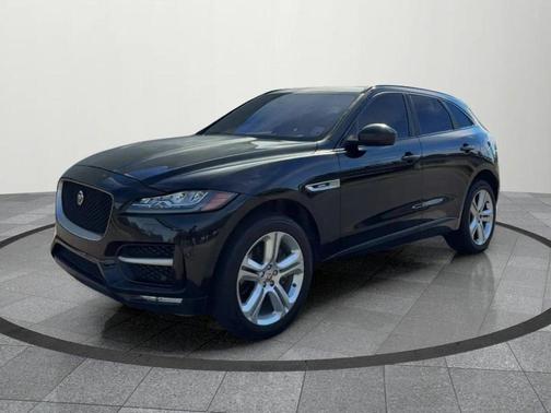 2017 Jaguar F-PACE 35t R-Sport