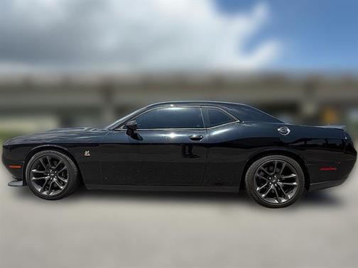 Pitch Black Clearcoat 2021 Dodge Challenger R/T Scat Pack