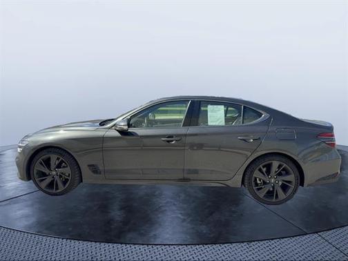 2023 Genesis G70 2.0T RWD