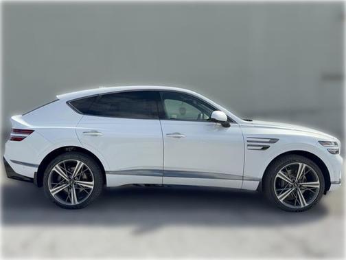 Uyuni White 2026 Genesis GV80 Coupe 3.5T e-SC