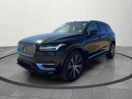 2025 Volvo XC90 B6 Plus 7-Seater