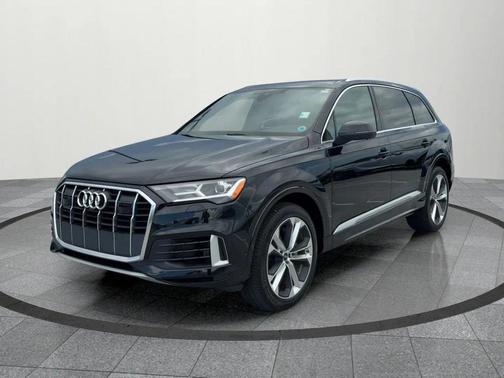 2022 Audi Q7 55 Premium Plus
