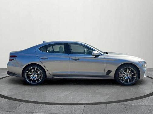 2026 Genesis G70 4DR RWD 2.5