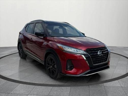 2021 Nissan Kicks SR