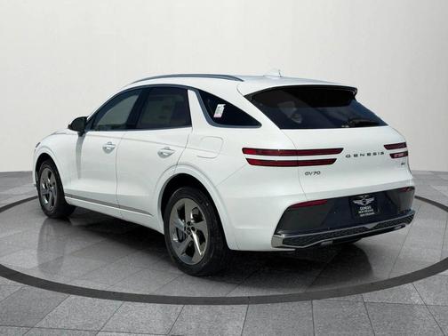 2026 Genesis GV70 2.5T