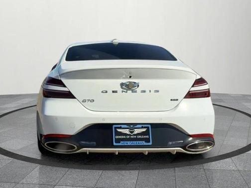 2023 Genesis G70 3.3T RWD