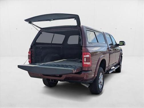 2022 RAM 2500 Laramie Crew Cab 4x4 6'4' Box