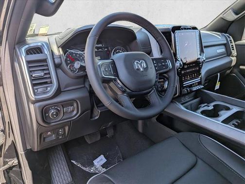 Diamond Black Crystal Pearlcoat 2026 RAM 1500 Laramie