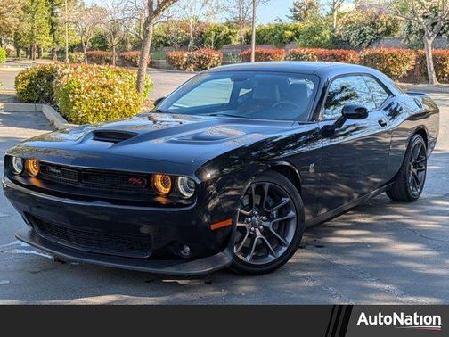 Pitch Black Clearcoat 2023 Dodge Challenger R/T Scat Pack