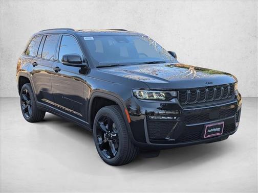 Diamond Black Crystal Pearlcoat 2026 Jeep Grand Cherokee Limited