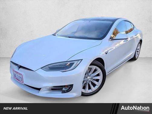 2017 Tesla Model S 90D