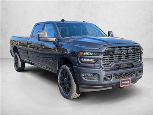 2025 RAM 3500 Big Horn Crew Cab 4x4 8' Box