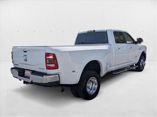 2021 RAM 3500 Laramie Crew Cab 4x4 8' Box