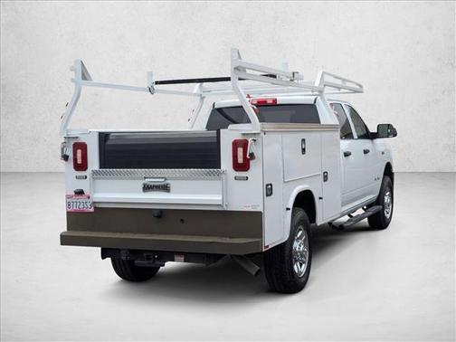 2022 RAM 2500 Tradesman Crew Cab 4x4 8' Box
