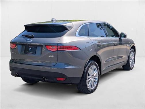 2017 Jaguar F-PACE 35t Prestige