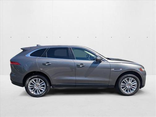 2017 Jaguar F-PACE 35t Prestige