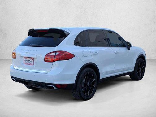 White 2013 Porsche Cayenne Cayenne