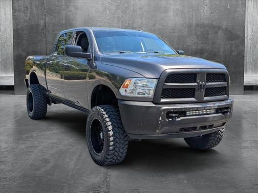 2018 RAM 2500 Tradesman Crew Cab 4x4 6'4' Box
