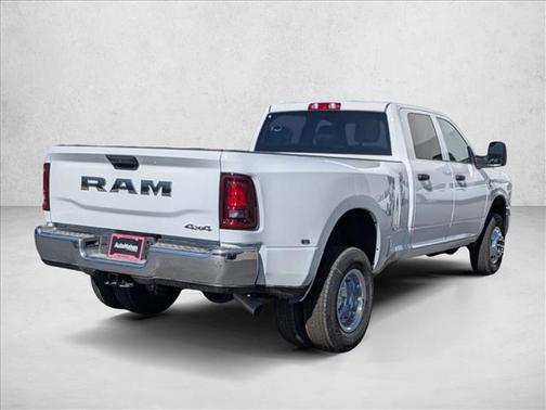 Bright White Clearcoat 2026 RAM 3500 Tradesman Crew Cab 4x4 8' Box