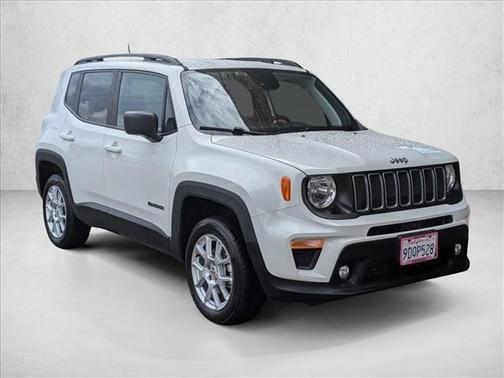 Alpine White Clearcoat 2022 Jeep Renegade Latitude
