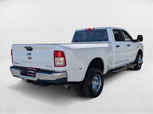 2024 RAM 3500 Big Horn Crew Cab 4x4 8' Box