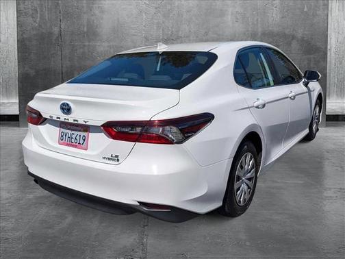 2022 Toyota Camry LE