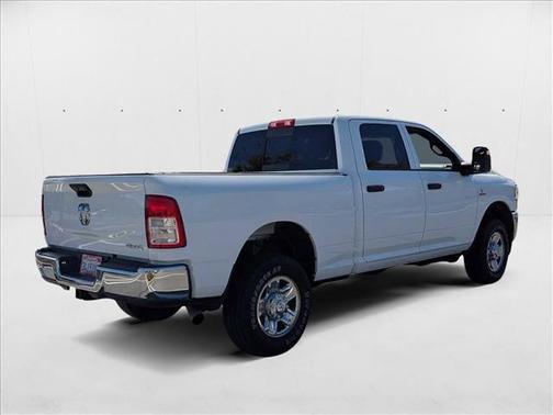 2023 RAM 3500 Tradesman Crew Cab 4x4 6'4' Box
