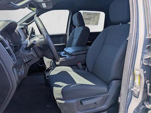 Ceramic Gray Clearcoat 2026 RAM 2500 Tradesman Crew Cab 4x4 6'4' Box