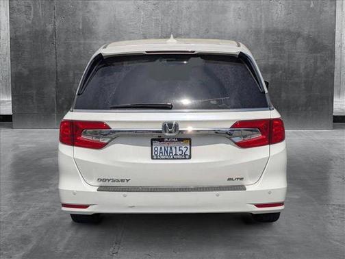 2018 Honda Odyssey Elite