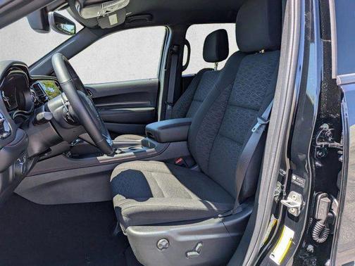 DB Black Clearcoat 2026 Dodge Durango GT HEMI V8 AWD