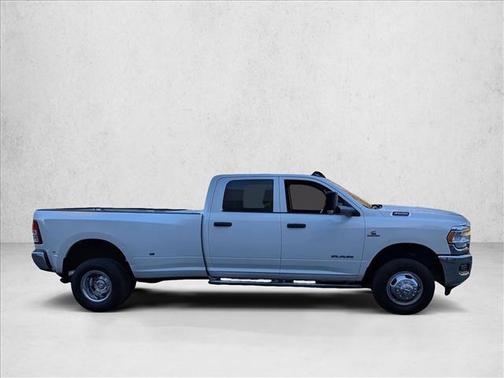 2020 RAM 3500 Tradesman Crew Cab 4x4 8' Box