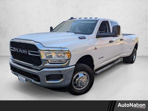 2020 RAM 3500 Tradesman Crew Cab 4x4 8' Box