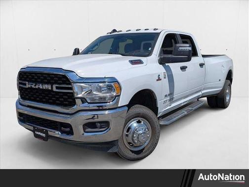 2024 RAM 3500 Big Horn Crew Cab 4x4 8' Box