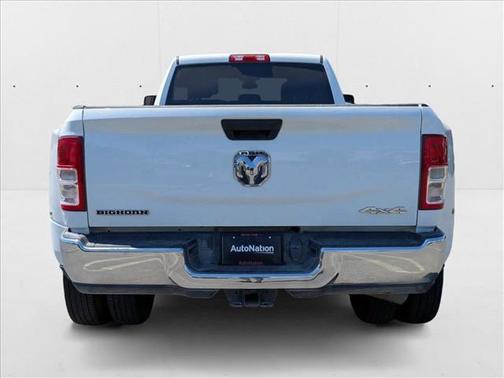 2024 RAM 3500 Big Horn Crew Cab 4x4 8' Box