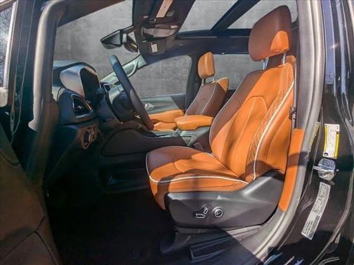 2025 Chrysler Pacifica L