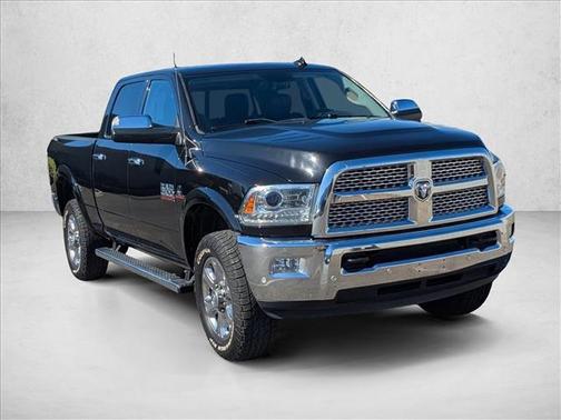 2018 RAM 2500 Laramie Crew Cab 4x4 6'4' Box