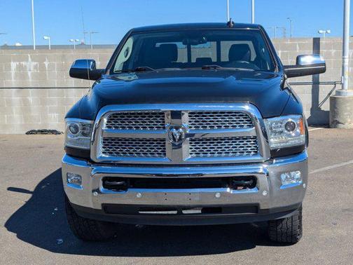2018 RAM 2500 Laramie Crew Cab 4x4 6'4' Box