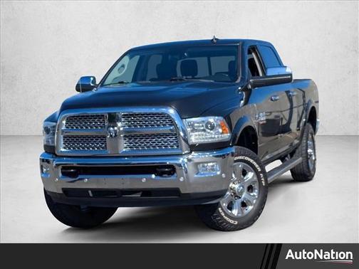 2018 RAM 2500 Laramie Crew Cab 4x4 6'4' Box