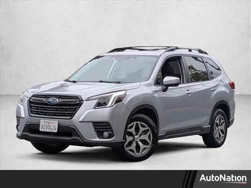 2022 Subaru Forester Premium