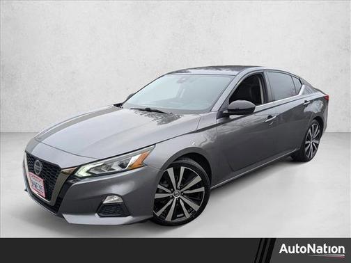 2020 Nissan Altima SR FWD