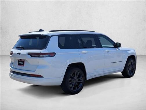 Bright White Clearcoat 2026 Jeep Grand Cherokee L Limited