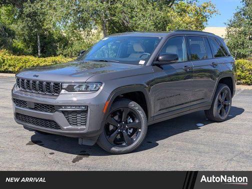 Baltic Gray Metallic Clearcoat 2026 Jeep Grand Cherokee Limited